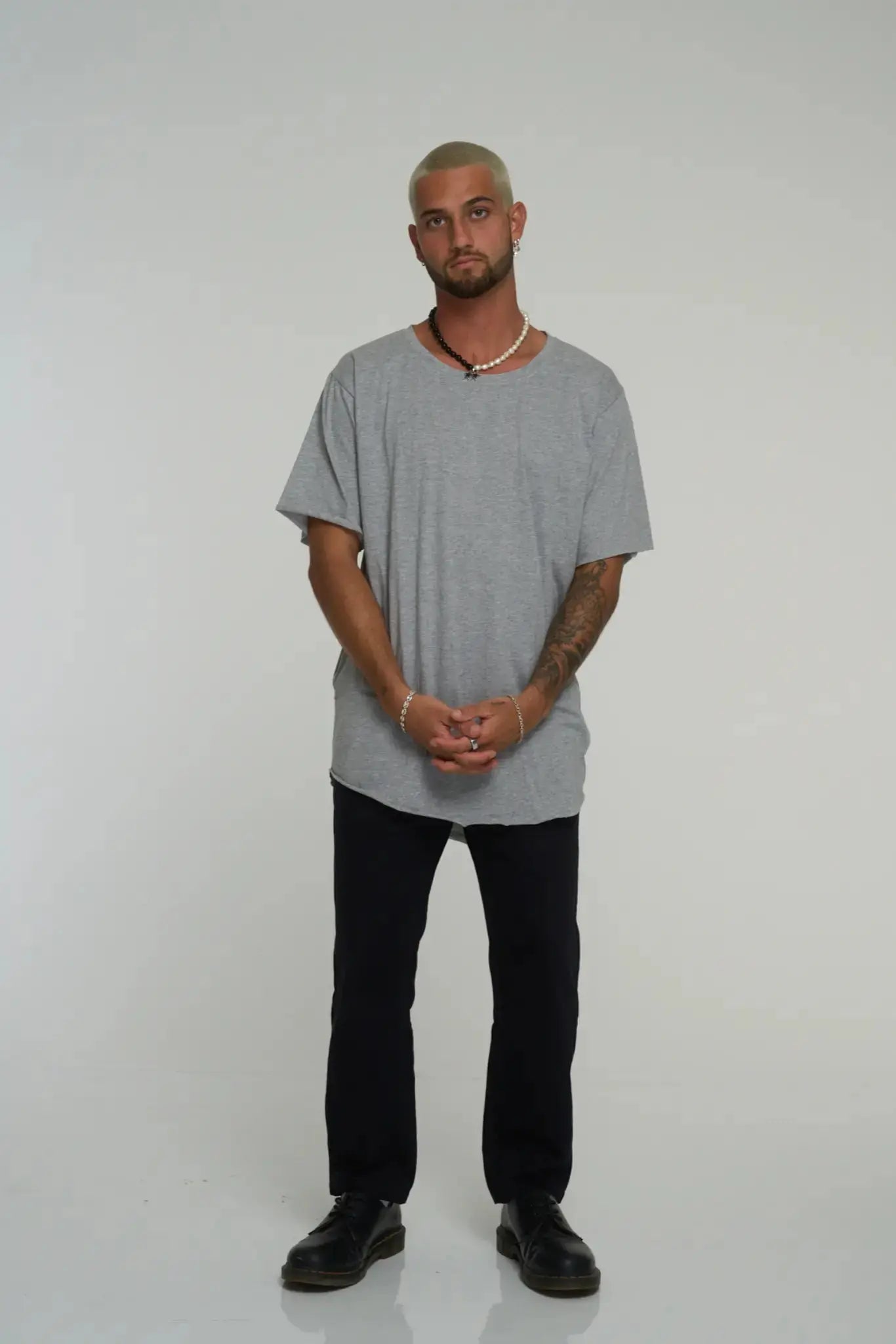 TELLER TEE | WHITE theroguelabel