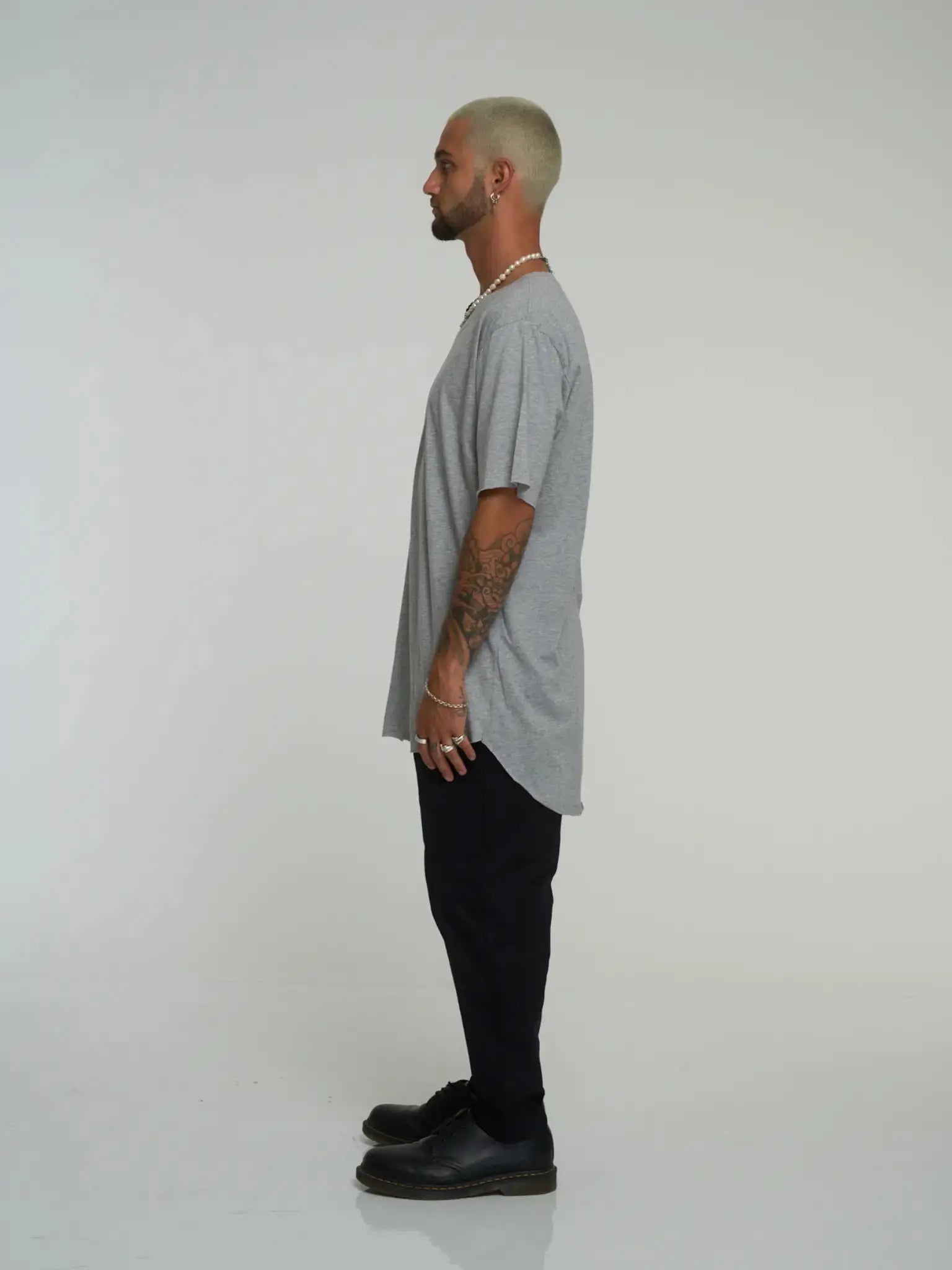 TELLER TEE | WHITE theroguelabel